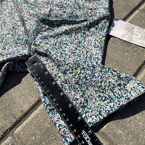 Sage Collective Set Sport Bra And Biker Short Floral Blue Static Ditsy NWT XS - Picture 6 of 13